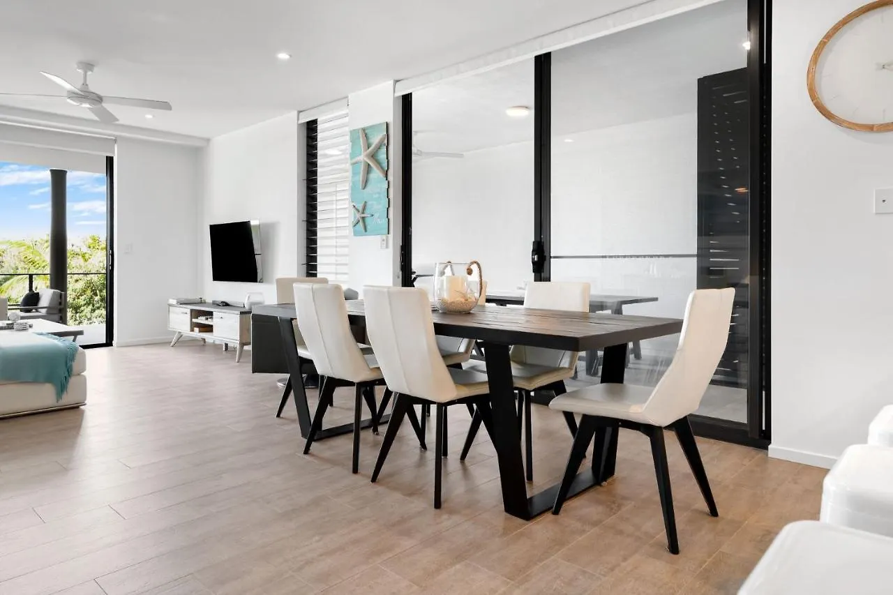 2 Indigo - Quality Apartment In Coveted Location 3 Month Rentals Sunshine Beach 0*,  Australia